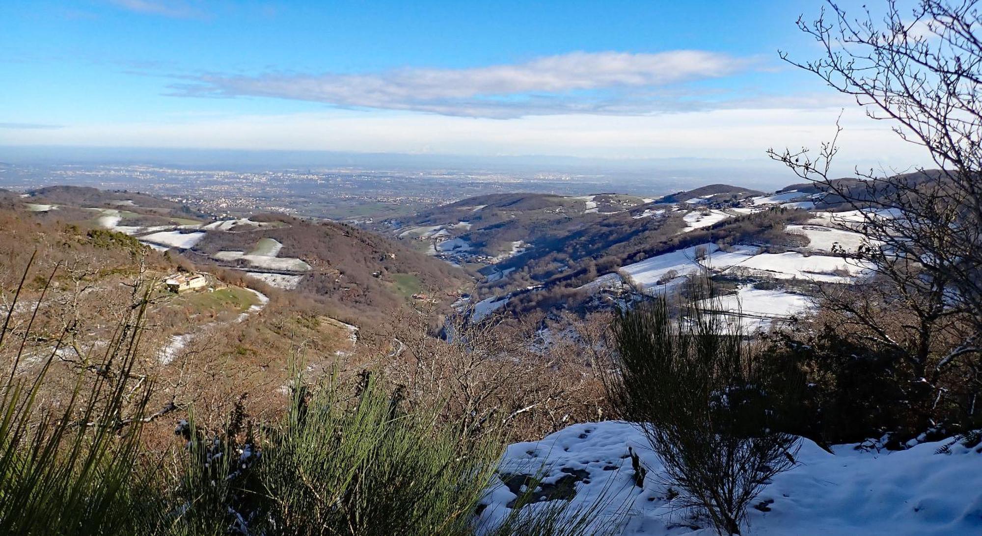 Gites Des Esselards Yzeron Bagian luar foto